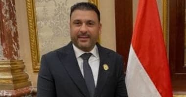 برلماني يؤكد ضرورة قانون التواصل الاجتماعي