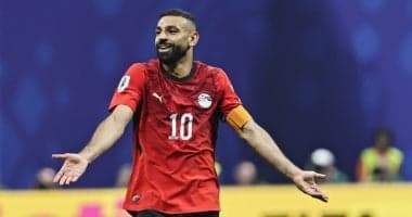 وكيل محمد صلاح يثير الجدل حول وجهة اللاعب المصري الموسم المقبل