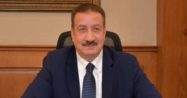 محافظ بورسعيد يرقّي 409 معلمين