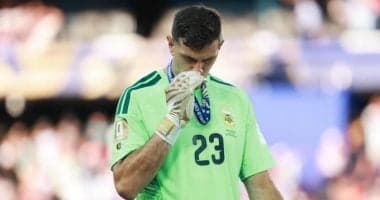 مارتينيز يفكر في الاعتزال بعد الخروج من المونديال