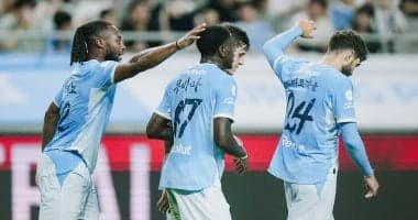 Manchester City faces Crystal Palace away