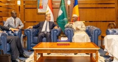 Foreign minister meets Chad counterpart