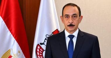 محافظ سوهاج يطلق مشاريع للشباب