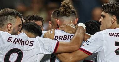 ميلان يفتتح الدوري بفوز على تورينو