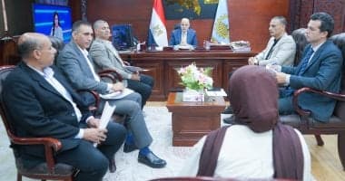 محافظ الغربية يجري لقاءه الأسبوعي ويتابع مطالب المواطنين