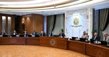 وزير الرياضة يعرض إنجازات بعثة المتوسط