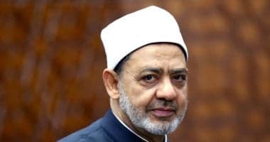 الأزهر يطمئن على صحة البابا ليو الرابع