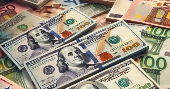 الدولار يختتم اليوم بتراجع في جميع البنوك