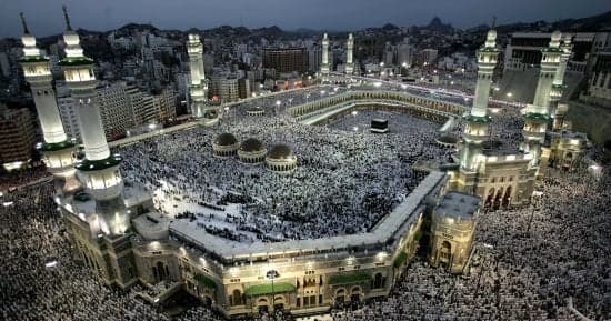 Arab Uprising Condemns Houthi Attacks on Mecca