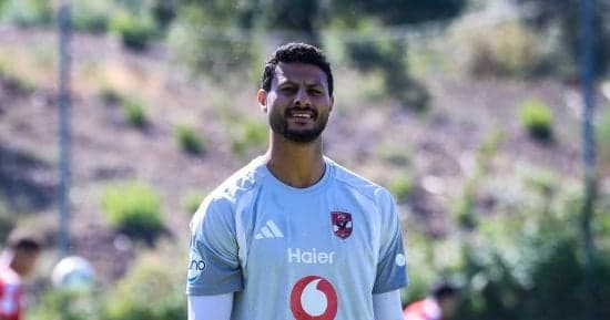 محمد الشناوي يستمر في حراسة الأهلي أمام أبو قير