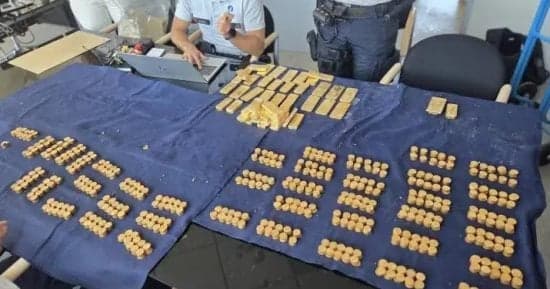 Gold prices fall by 90 pounds