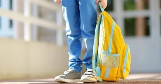 Tips to prevent heavy backpacks harming children