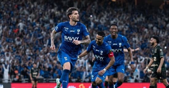 الهلال يواجه نيوم بتشكيلة رسمية