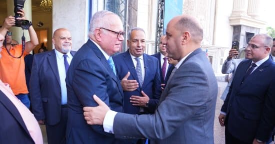 Labor Minister Links Investment to Training