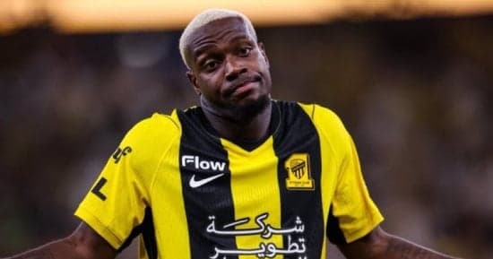 Al-Ittihad and Al-Fayha tied 1-1 at halftime
