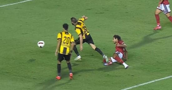 الأهلي يتعادل مع المقاولون 1-1 وقمّة إمام عاشور ورضا