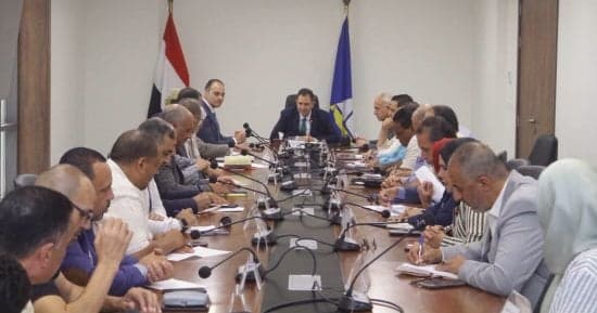 محافظ دمياط يراجع استعدادات المدارس