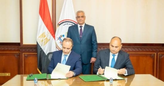 Military Minister witnesses MoU signing between Toiya and Intel