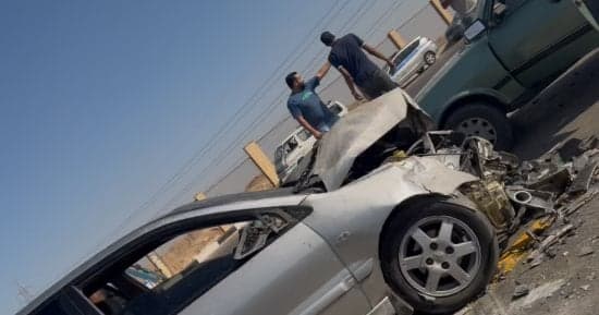 Car and microbus crash on Giza tourist road