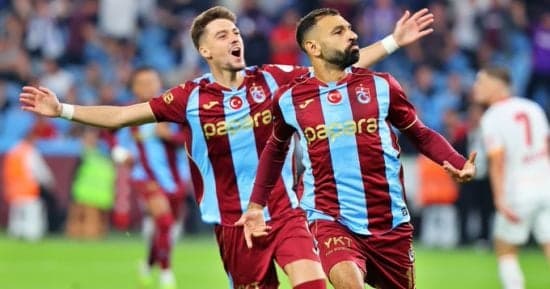 صلاح يحقق هاتريك لطرابزون في فوز كبير على جالاتا