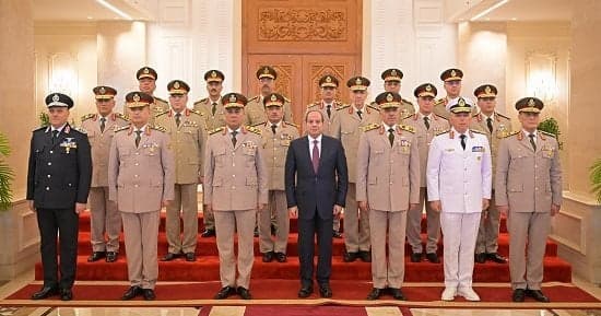 President Sissi honors October heroes