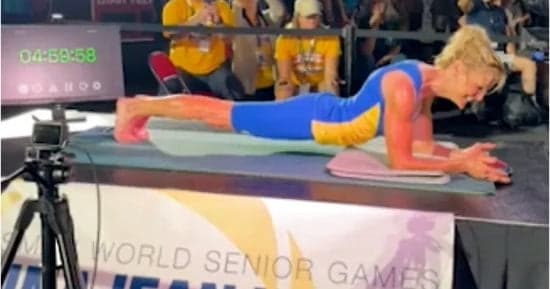 Canadian in Jeddah sets plank record