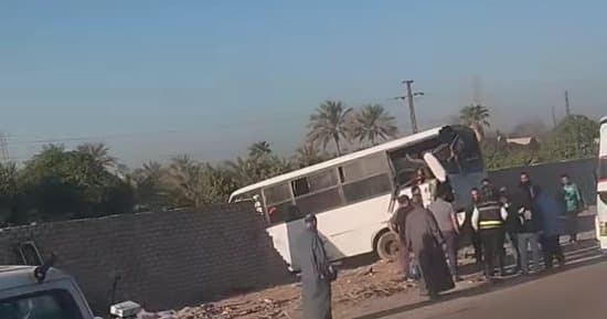 Nine hurt in Bilbais bus crash