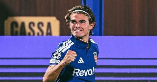 Como beats Manchester United 4-1 in Champions League