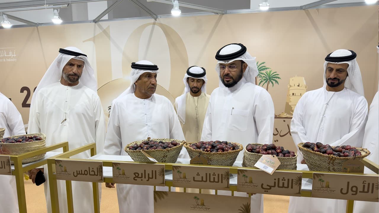 منافسات التين والإخلاص في مهرجان الذيد للرطب