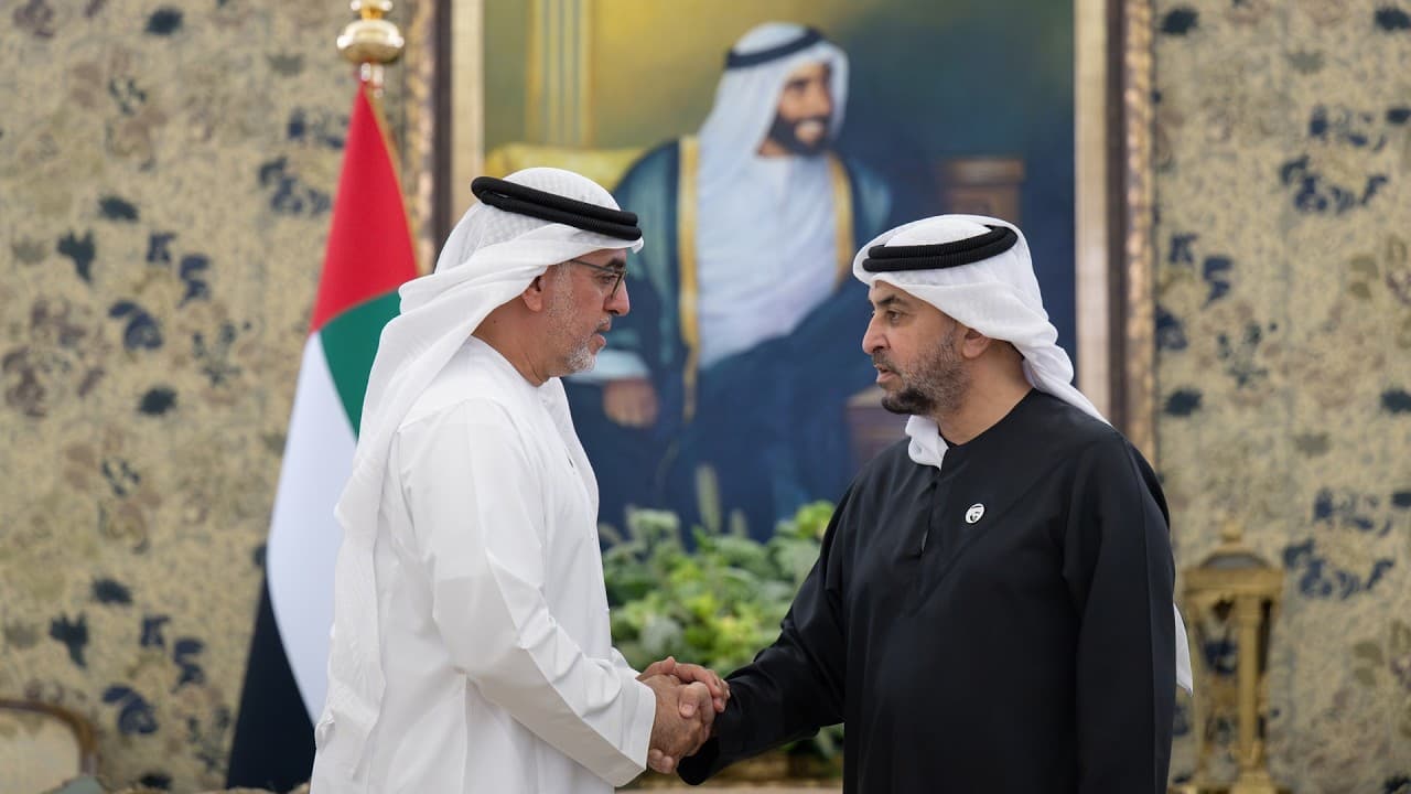 حمدان بن زايد يكرم حمدان المزروعي