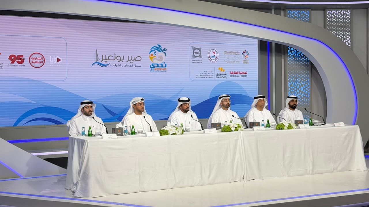 Sīr Bou Nair Race Hosts 71 Trucks and 1,500 Sailors