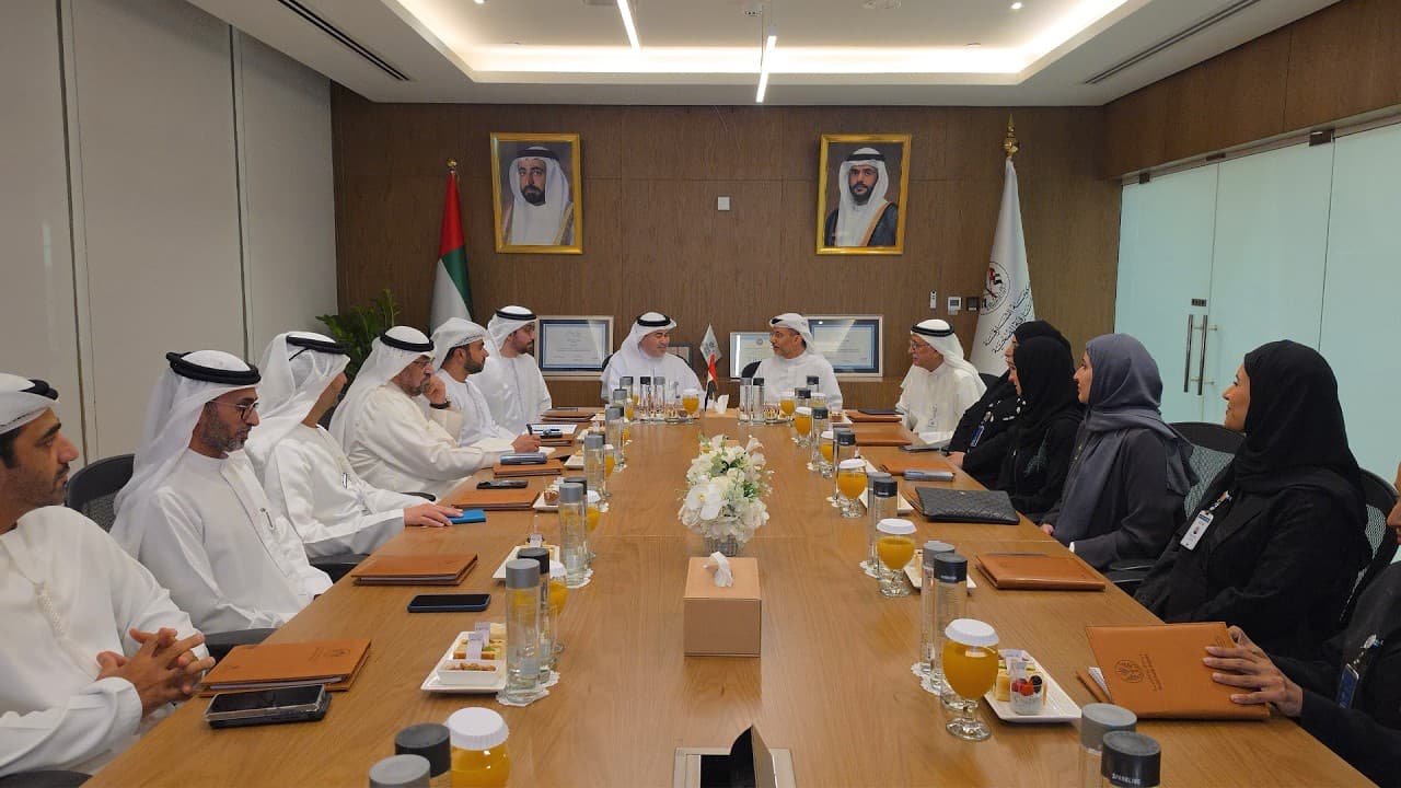 Sharjah Health Authority discusses cooperation with Dubai