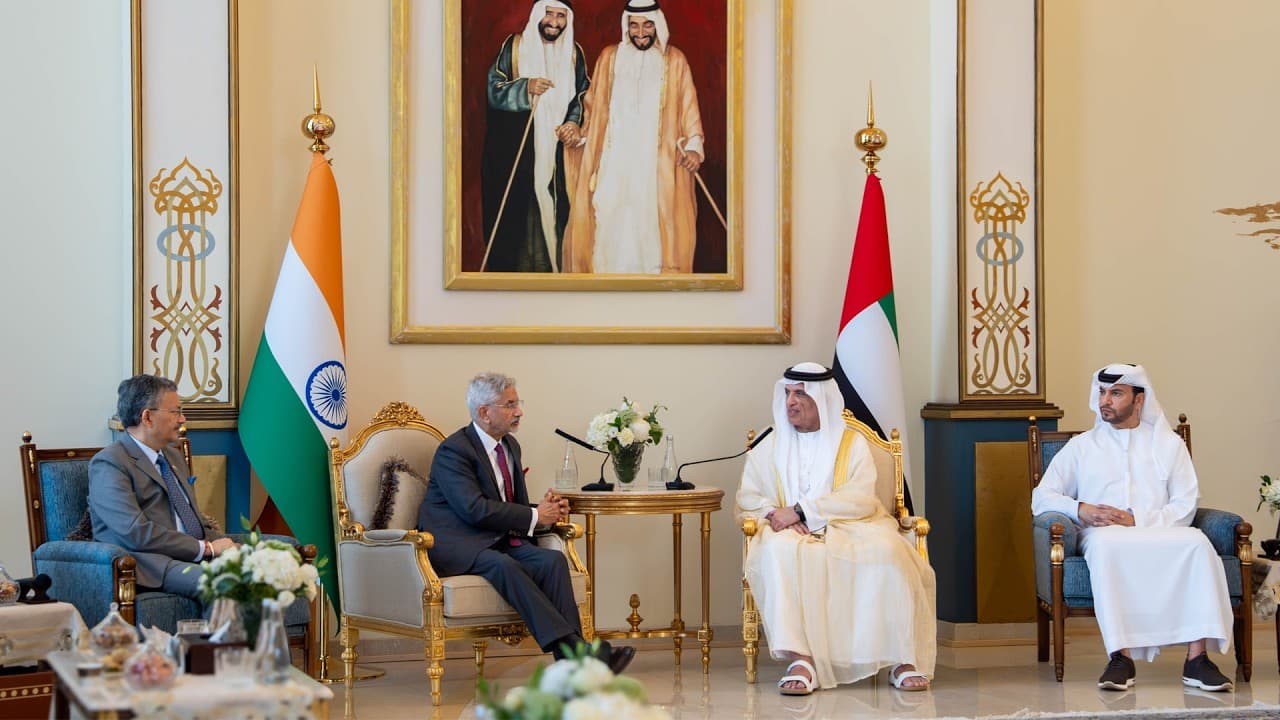 RAK ruler talks with Indian FM