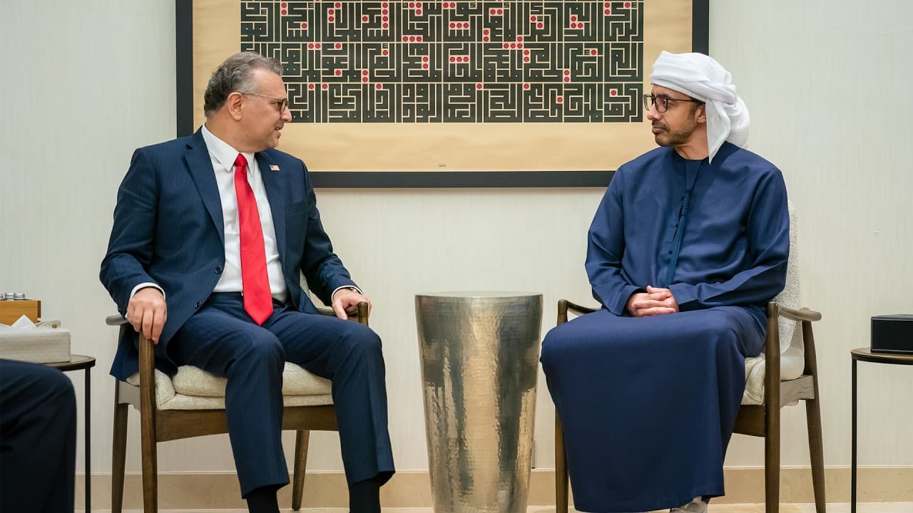 Abdullah bin Zayed discusses Arab affairs with U.S. adviser