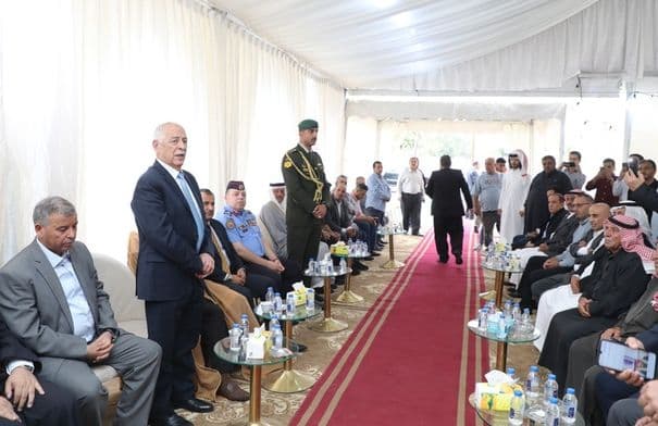 العيسوي يعزي بنقل تعازي الملك وولي العهد