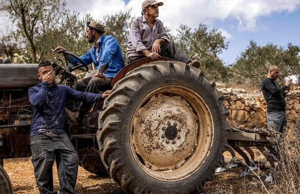 France urges Israel to stop settler violence