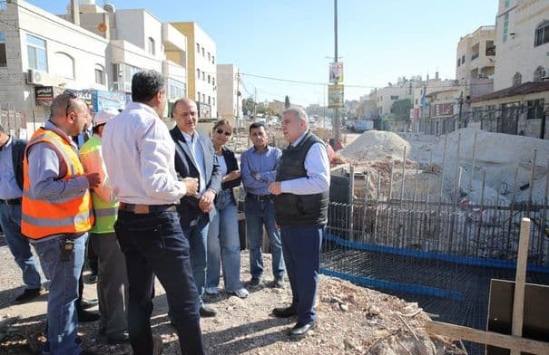 Greater Amman Mayor reviews drainage work