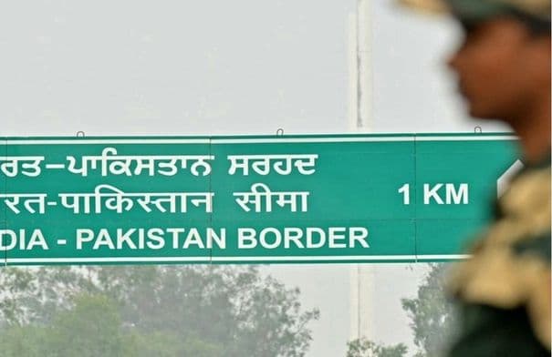 Indian forces kill two Pakistani civilians