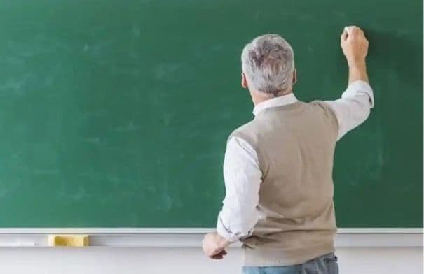 Jordanian Teacher Empowering the Nation