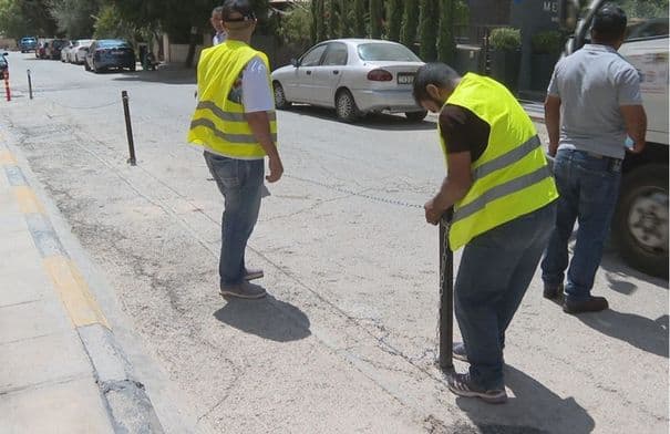 أمانة عمان تزيل 140 عائقًا من الشوارع