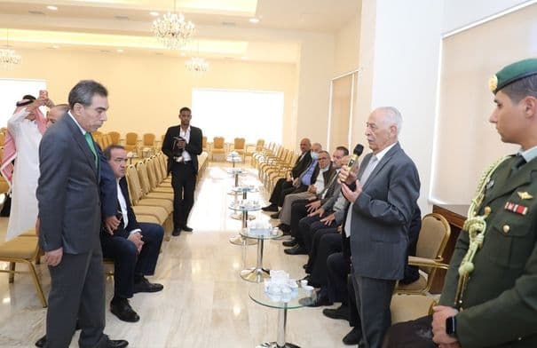 العيسوي يعزي عائلة اللوزين والخنشيري
