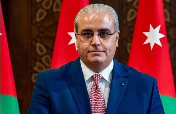 البدور ينقل عيادات عمان النفسية