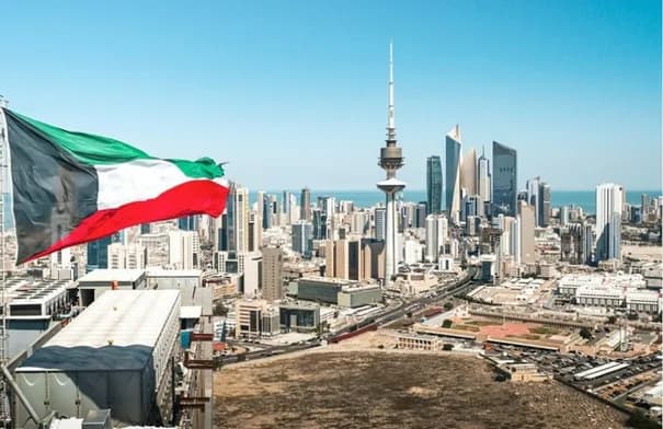 الكويت تعترض طائرات مسيرة عدائية