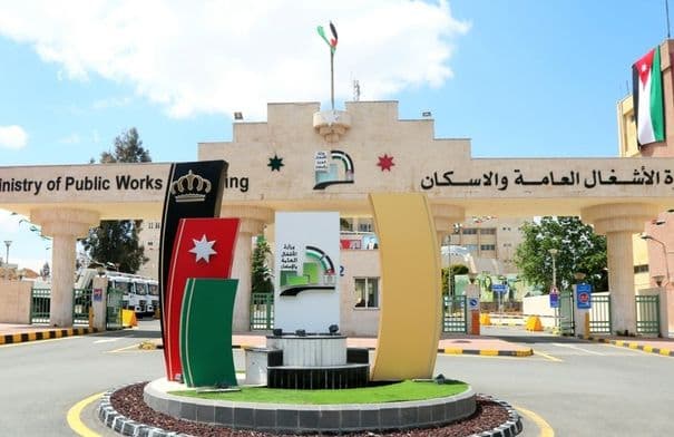 توقف إنارة طريق البحر الميت العدسية