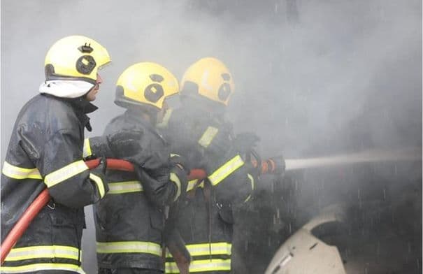 Civil Defense controls chemical fire in Aqaba factory yard