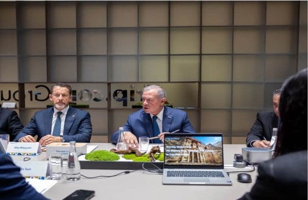 King urges more Chinese tourists to Jordan