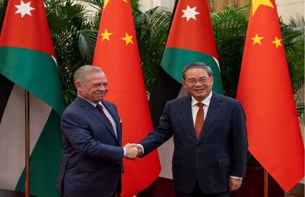King and Chinese PM discuss bilateral progress