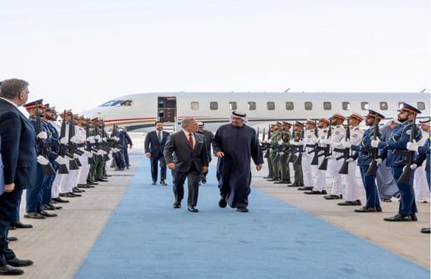 الملك وولي العهد يصلان الإمارات