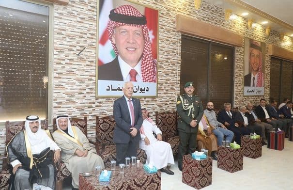العيسوي يقدم التعازي نيابة عن الملك والولي