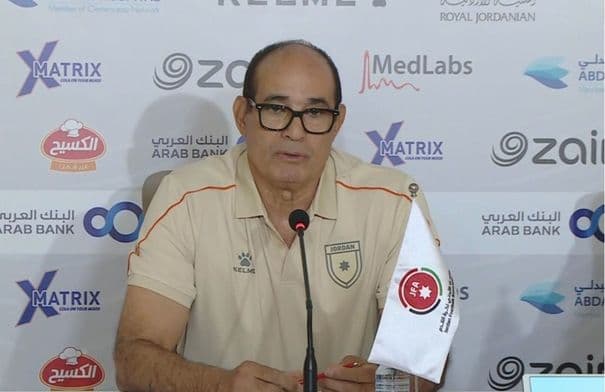 الزاكي يدعو هدافي الموسم الماضي للنشامى